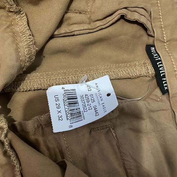 New Khakis American Eagle - Picture 2 of 2